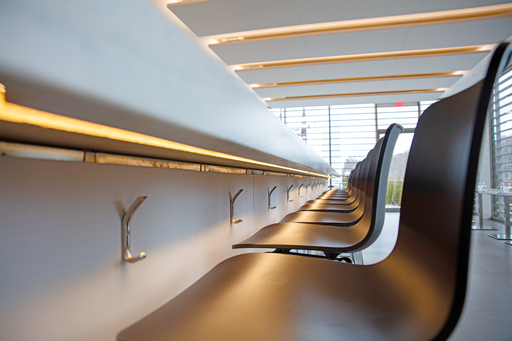 QTL linear LED fixtures illuminate the underside of restaurant bar top