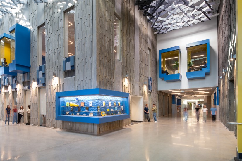 QTL corridor and common area lighting at Union Middle School creates bright, efficient school interior lighting