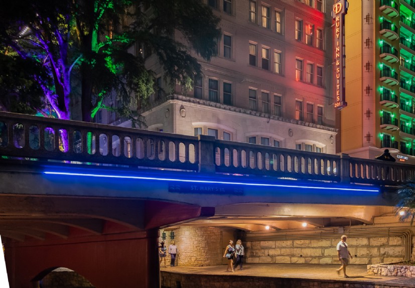 QTL pedestrian walkway lighting along San Antonio River Walk creates durable, energy-efficient LED illumination