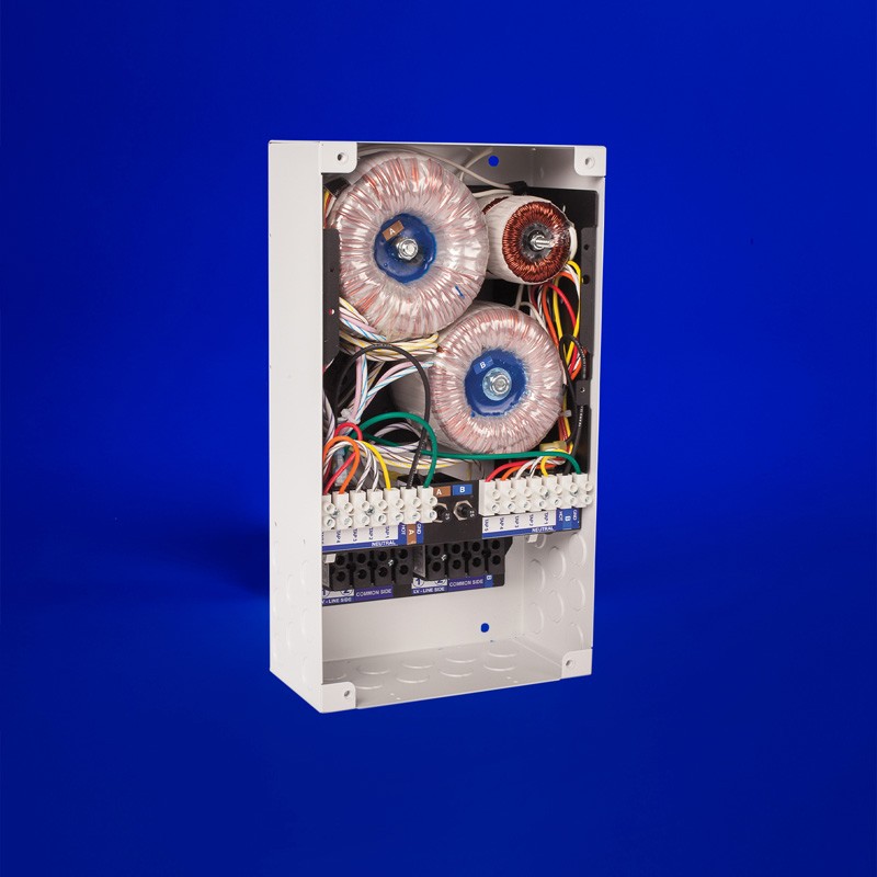 120-600W dual AC power supply features five tuning taps for accurate voltage adjustment. UL-listed for versatile mounting in various wall thicknesses