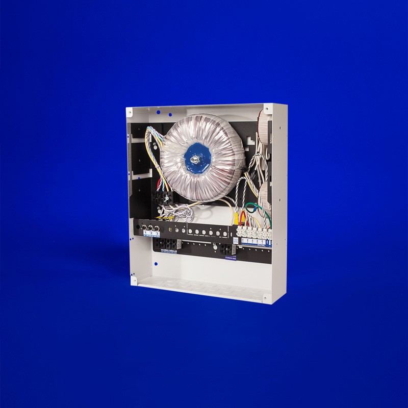 150-1500W AC power supply at 12VAC or 24VAC features five voltage tuning taps and is UL-listed for surface or recess mounting in any wall thickness